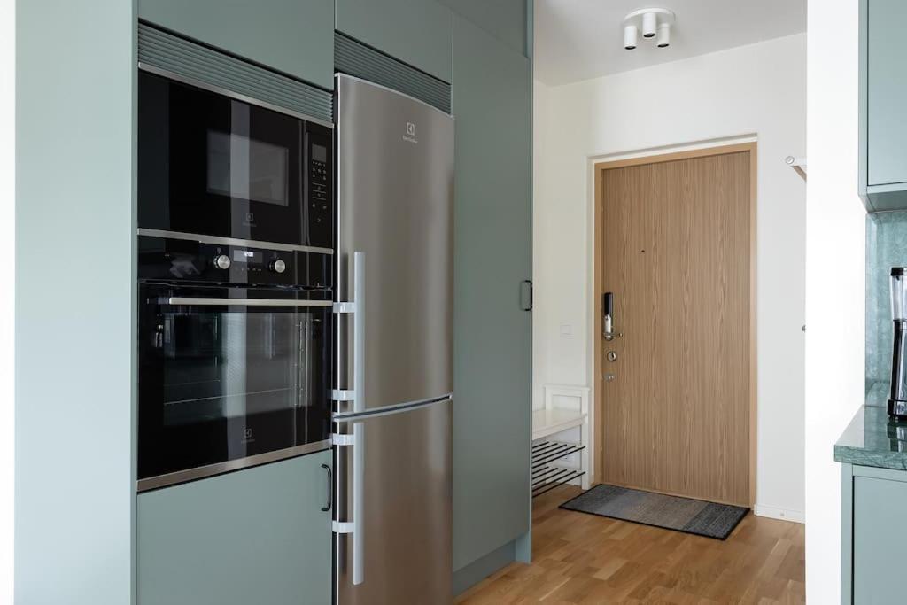 Modern Elegance I Hagastaden Apartment Стокхолм Екстериор снимка