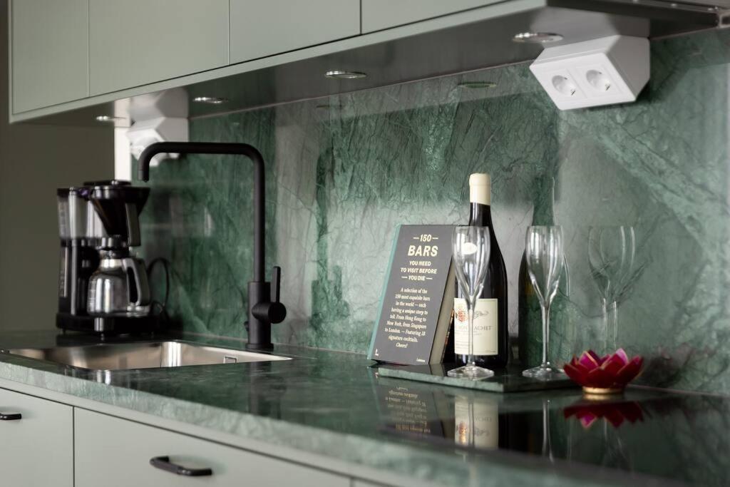 Modern Elegance I Hagastaden Apartment Стокхолм Екстериор снимка